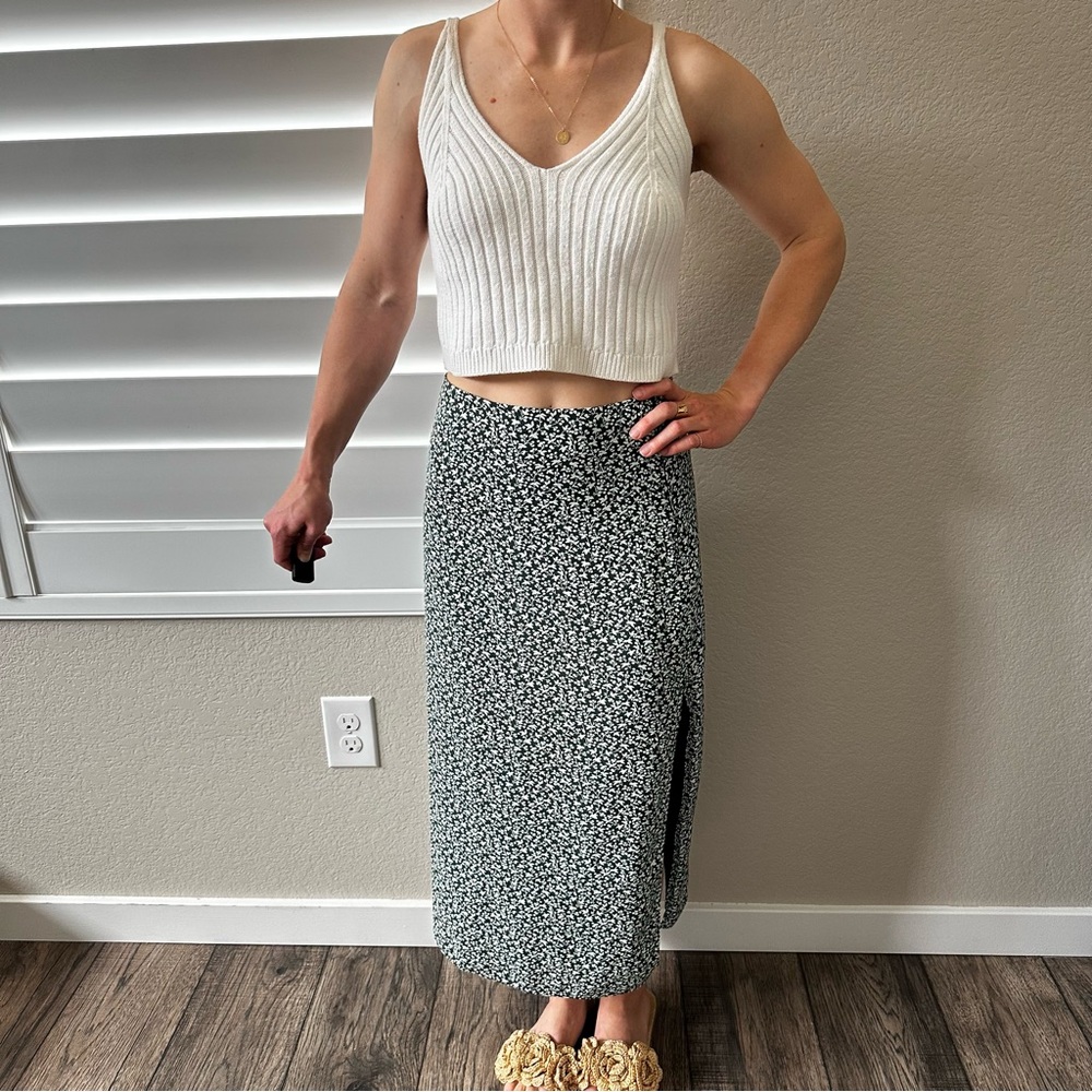 Abercrombie & Fitch Black and White Midi Pencil Skirt
